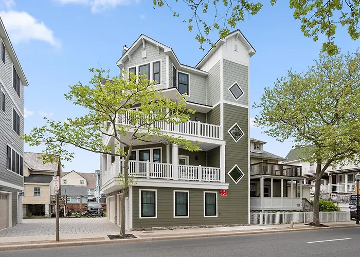 True Luxury Vacationing In Downtown Ocean City!